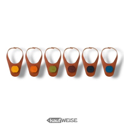 Sechs bunte Hundegeschirre aus Leder für das Bierflaschenstopfen Geschenk zum Vatertag